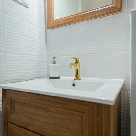 Apartman Cool In The Downtown, Eduardo Budapest